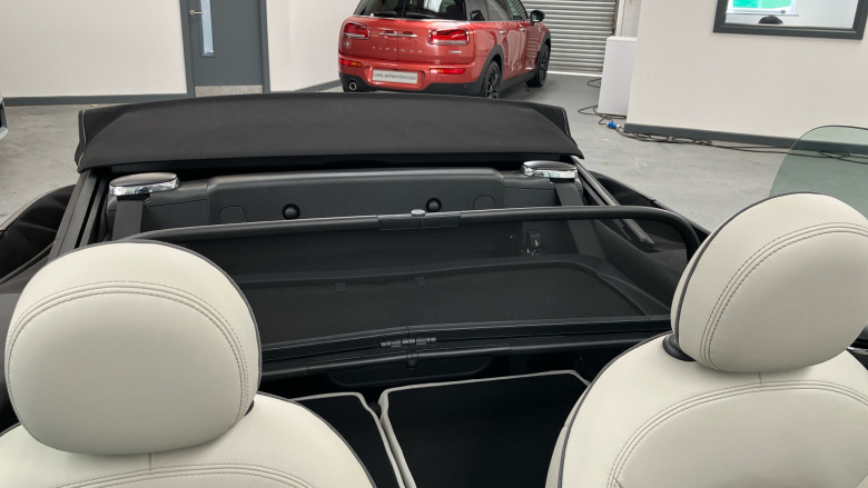 MINI Convertible 2.0 Cooper S Exclusive 2dr Auto [Comfort Pack] Petrol Convertible